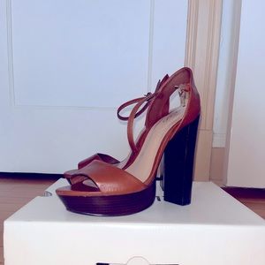 ALDO brown leather strap chunky heel size 7.5